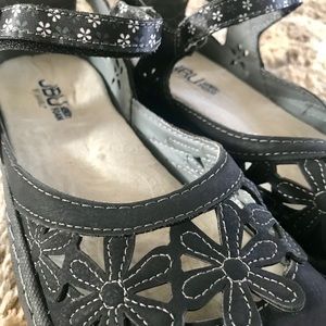 JBU by Jambu Memory Foam